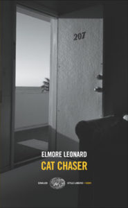 Copertina del libro Cat Chaser di Elmore Leonard