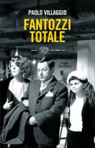 Copertina del libro Fantozzi totale di Paolo Villaggio