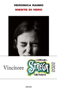 Copertina del libro Niente di vero di Veronica Raimo
