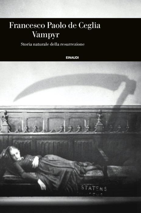 Copertina del libro Vampyr di Francesco Paolo de Ceglia