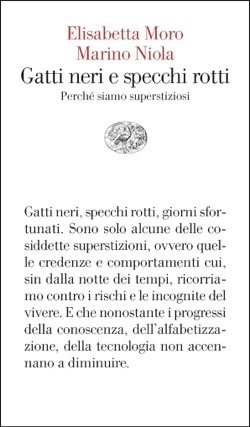 Copertina del libro Gatti neri e specchi rotti di Elisabetta Moro, Marino Niola