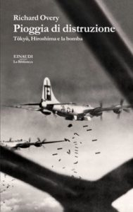 Copertina del libro Pioggia di distruzione di Richard Overy